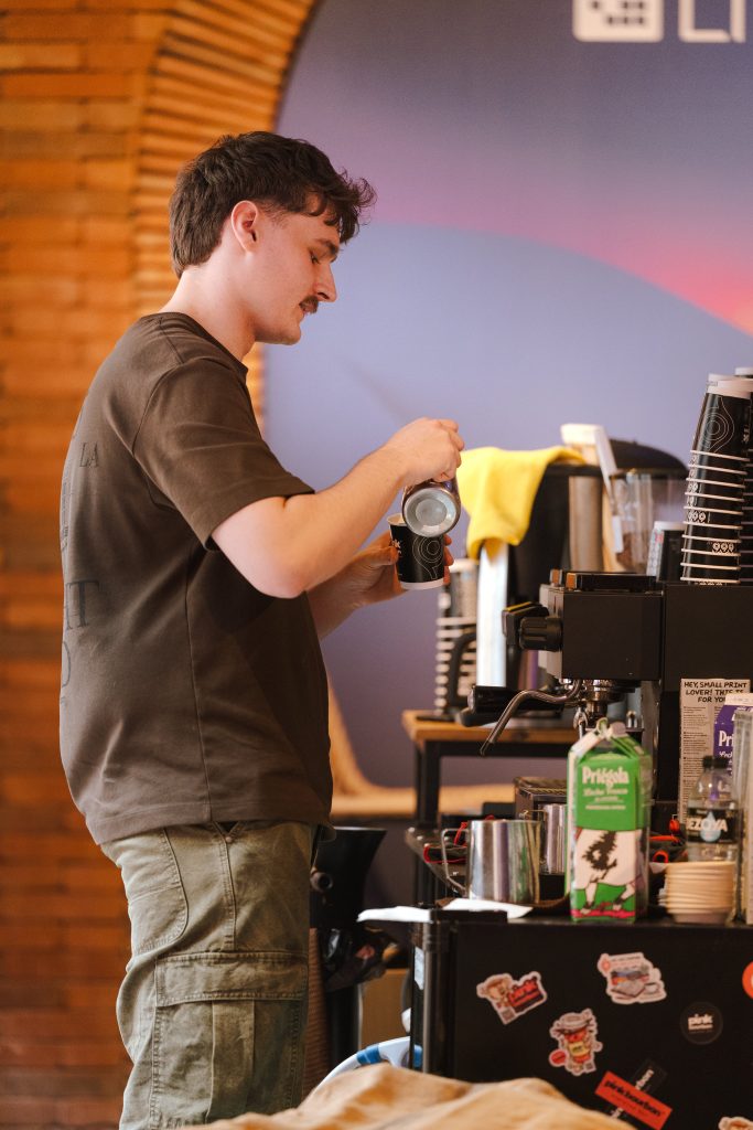 Joe Lozano cafe de especialidad pink bourbon espresso bar carrito coffee break corporativo eventos de cafe catering cafe madrid 213